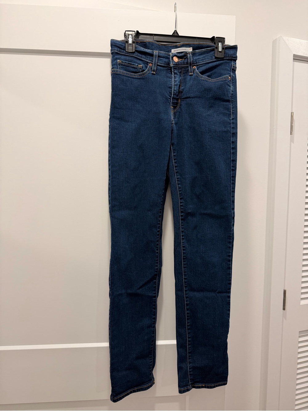 Women's Straight Leg Jeans in Deep Indigo